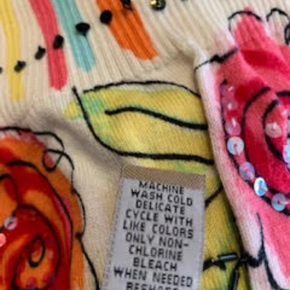 i.e. cardigan - Picture 3 of 4